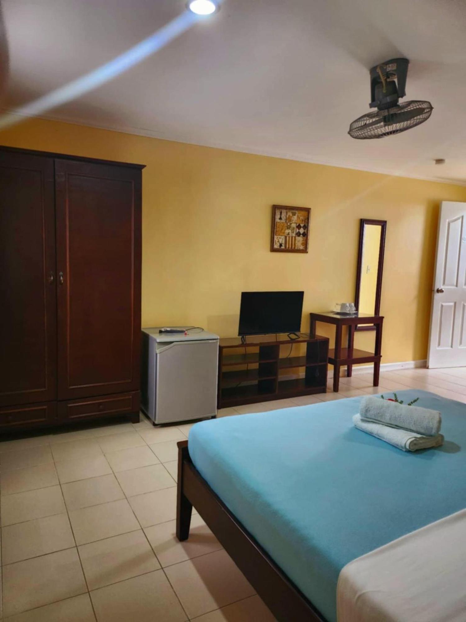 La Villa del Pueblo Inn Panglao Exterior foto