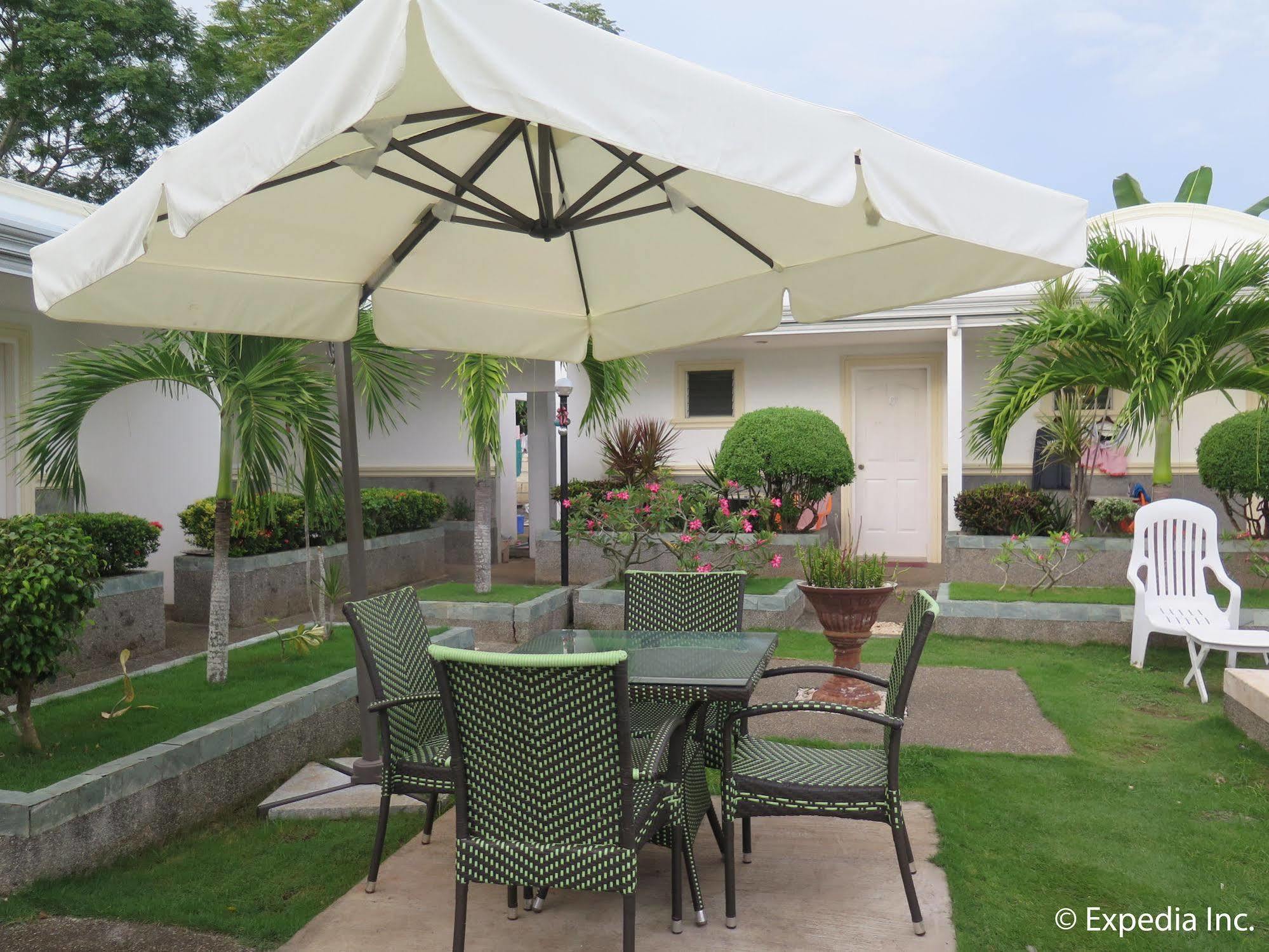 La Villa del Pueblo Inn Panglao Exterior foto